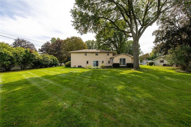 164 Bunker Hill Drive, Penfield, NY 14625