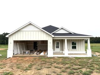 208 Oscar Godwin Rd, Dothan, AL 36301