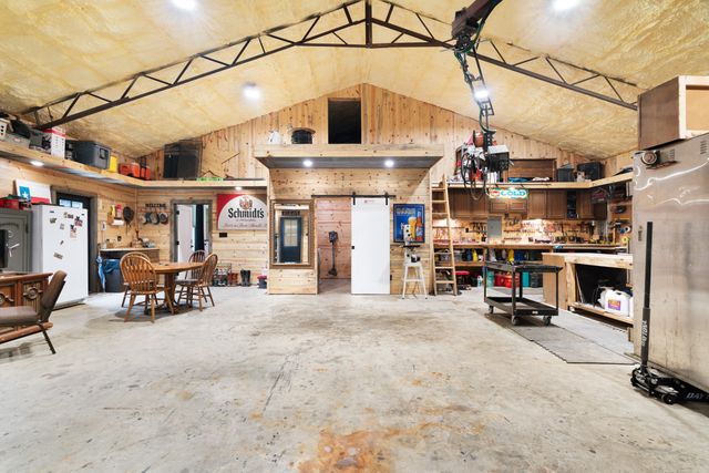 140 N Cedar, Blossom, TX 75416