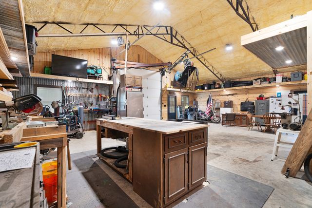 140 N Cedar, Blossom, TX 75416