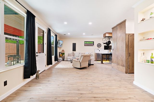 140 N Cedar, Blossom, TX 75416