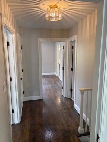 159 W Jeffrey Place, Columbus, OH 43214