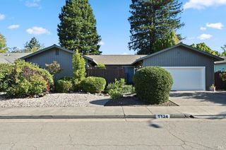 1124 Sunnyslope Dr, Santa Rosa, CA 95404