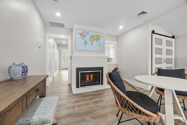 24 Cove St, Wareham, MA 02558