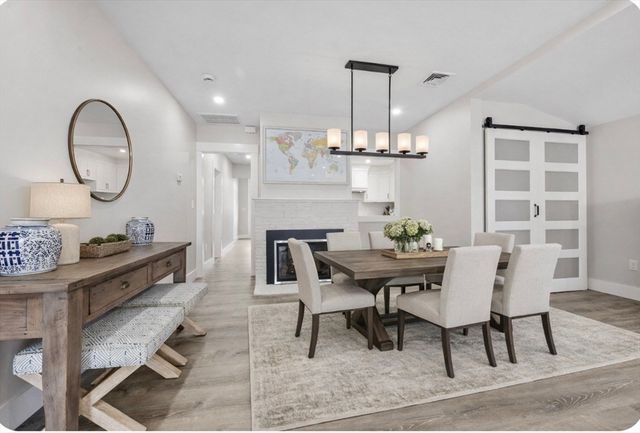 24 Cove St, Wareham, MA 02558