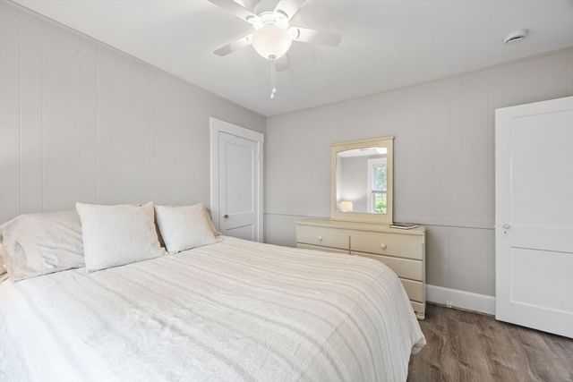 24 Cove St, Wareham, MA 02558