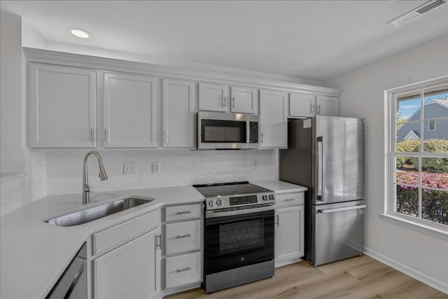 133 Taylor Circle, Goose Creek, SC 29445