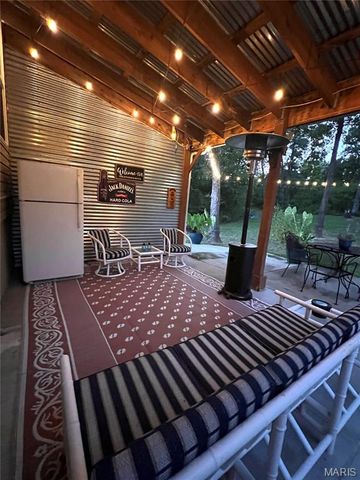 22907 Lakeside Hills Drive, Warrenton, MO 63383
