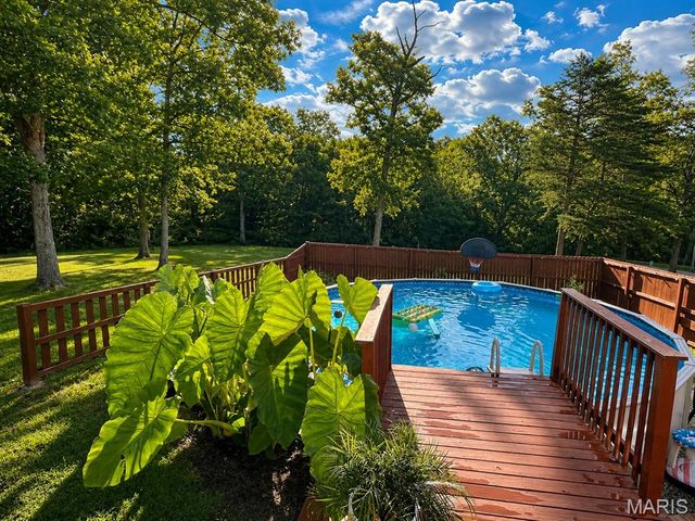 22907 Lakeside Hills Drive, Warrenton, MO 63383