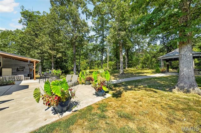 22907 Lakeside Hills Drive, Warrenton, MO 63383