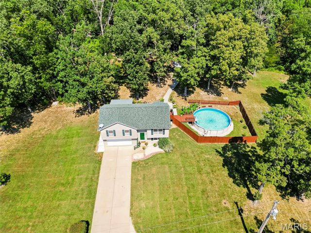 22907 Lakeside Hills Drive, Warrenton, MO 63383