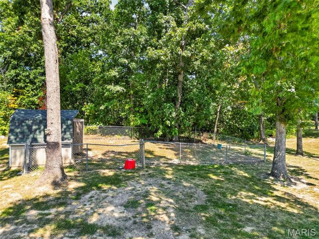 22907 Lakeside Hills Drive, Warrenton, MO 63383