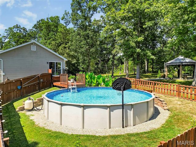 22907 Lakeside Hills Drive, Warrenton, MO 63383