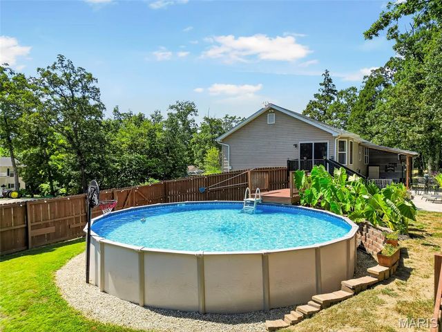 22907 Lakeside Hills Drive, Warrenton, MO 63383