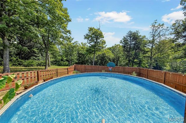 22907 Lakeside Hills Drive, Warrenton, MO 63383