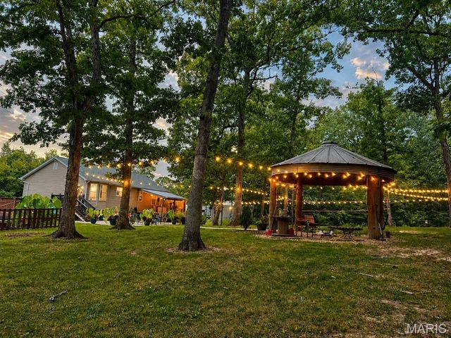 22907 Lakeside Hills Drive, Warrenton, MO 63383
