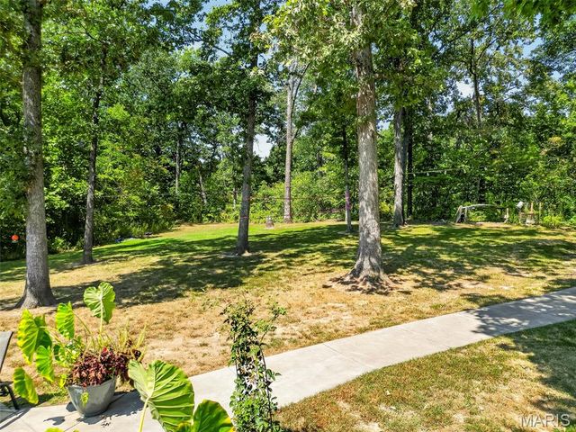 22907 Lakeside Hills Drive, Warrenton, MO 63383