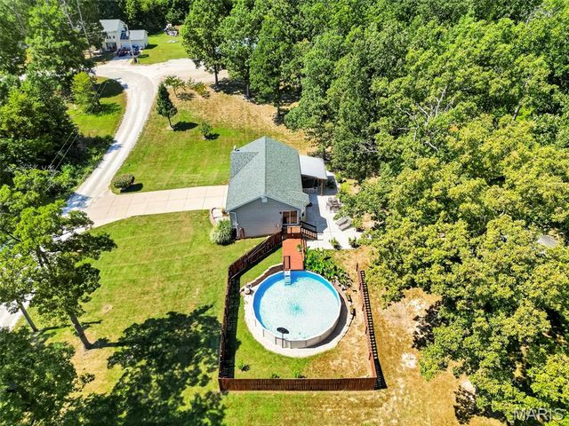 22907 Lakeside Hills Drive, Warrenton, MO 63383