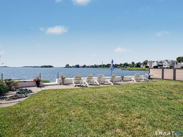 106 Shorefront Park, Norwalk, CT 06854