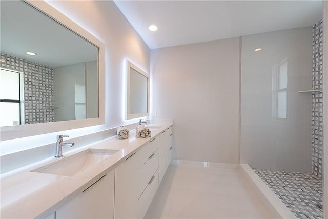 1101 NE 3RD Avenue, Fort Lauderdale, FL 33304