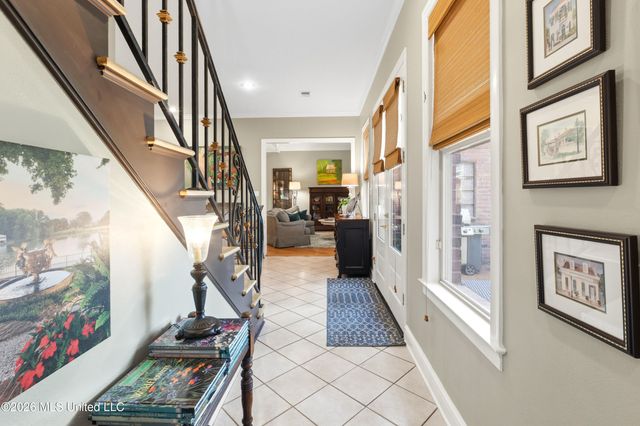 8209 Longwood Drive, Olive Branch, MS 38654