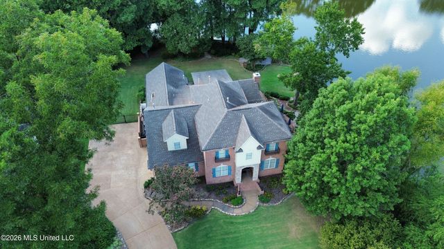 8209 Longwood Drive, Olive Branch, MS 38654