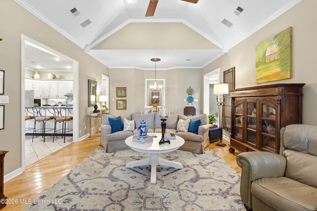 8209 Longwood Drive, Olive Branch, MS 38654