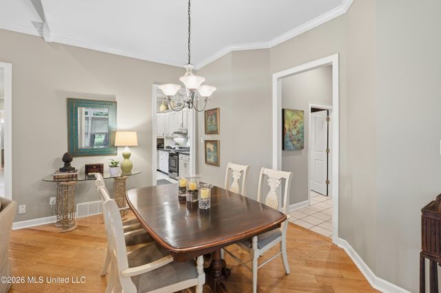 8209 Longwood Drive, Olive Branch, MS 38654