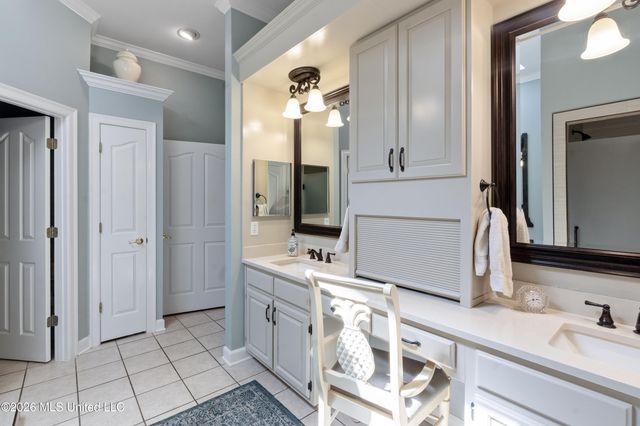 8209 Longwood Drive, Olive Branch, MS 38654