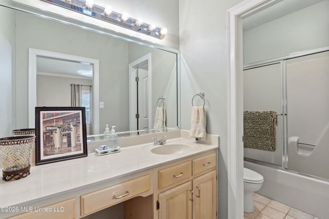 8209 Longwood Drive, Olive Branch, MS 38654