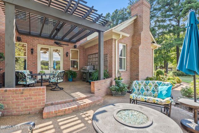 8209 Longwood Drive, Olive Branch, MS 38654
