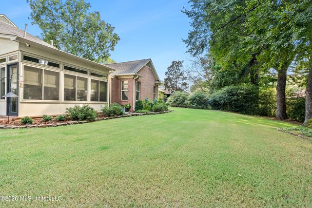 8209 Longwood Drive, Olive Branch, MS 38654