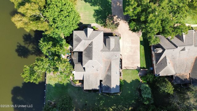 8209 Longwood Drive, Olive Branch, MS 38654