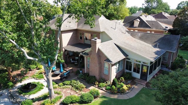 8209 Longwood Drive, Olive Branch, MS 38654