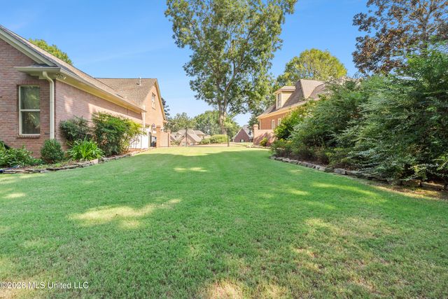 8209 Longwood Drive, Olive Branch, MS 38654
