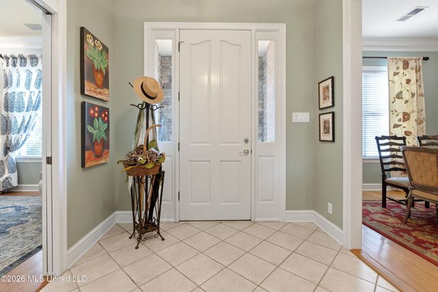 8209 Longwood Drive, Olive Branch, MS 38654