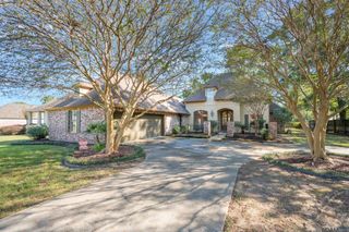 17202 Sweet Olive Dr, Saint George, LA 70817