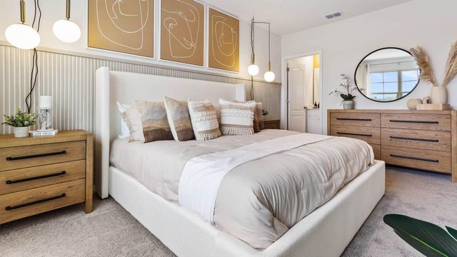 947 SPOTTED EGRET LOOP, Ruskin, FL 33570