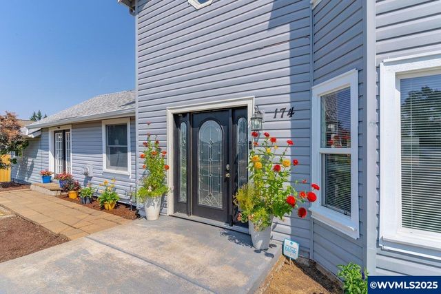 174 Steelhammer Rd Rd, Silverton, OR 97381