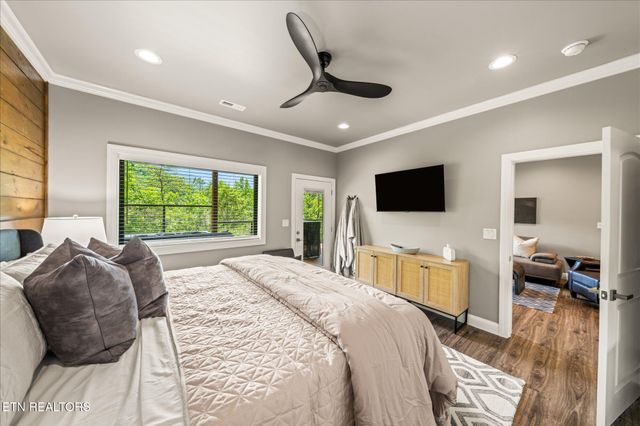 622 Coronation St, Gatlinburg, TN 37738