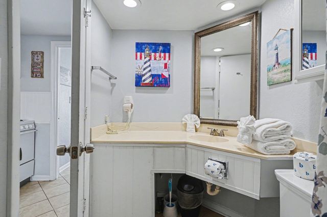 2406 N Ocean Blvd Unit 404, Myrtle Beach, SC 29577