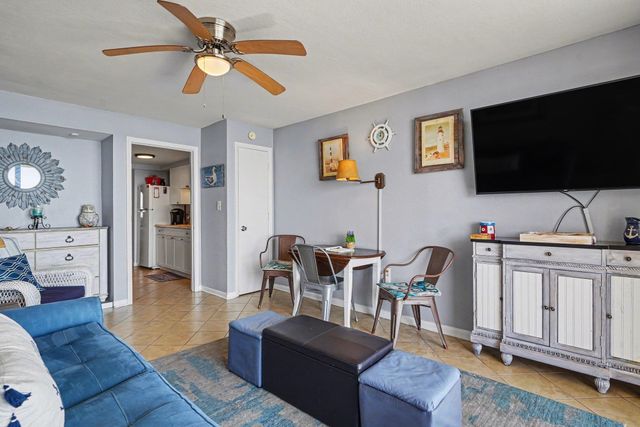 2406 N Ocean Blvd Unit 404, Myrtle Beach, SC 29577