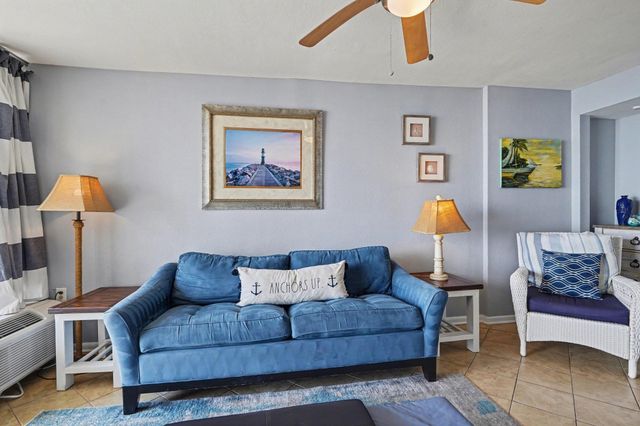 2406 N Ocean Blvd Unit 404, Myrtle Beach, SC 29577