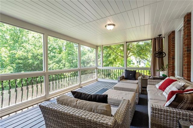 805 Lake Mist Cove, Alpharetta, GA 30004