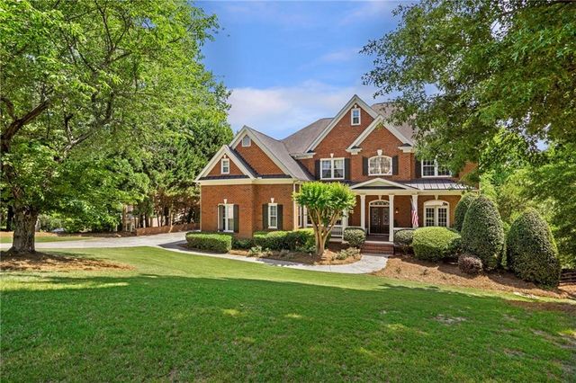 805 Lake Mist Cove, Alpharetta, GA 30004