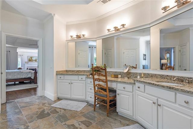 805 Lake Mist Cove, Alpharetta, GA 30004