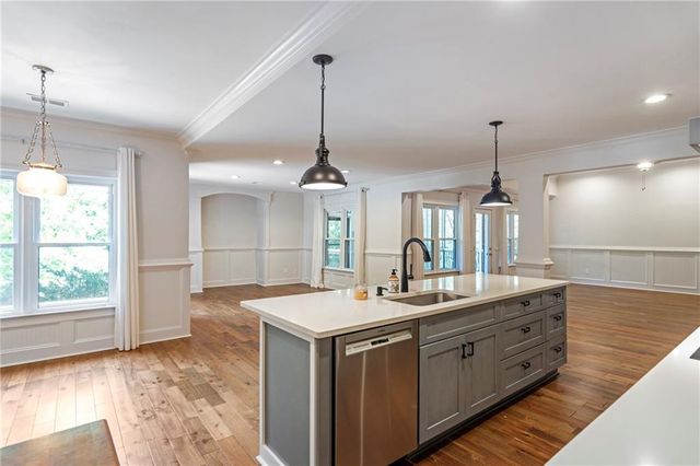 805 Lake Mist Cove, Alpharetta, GA 30004