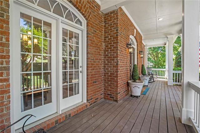 805 Lake Mist Cove, Alpharetta, GA 30004