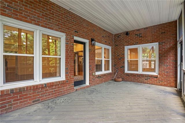 805 Lake Mist Cove, Alpharetta, GA 30004