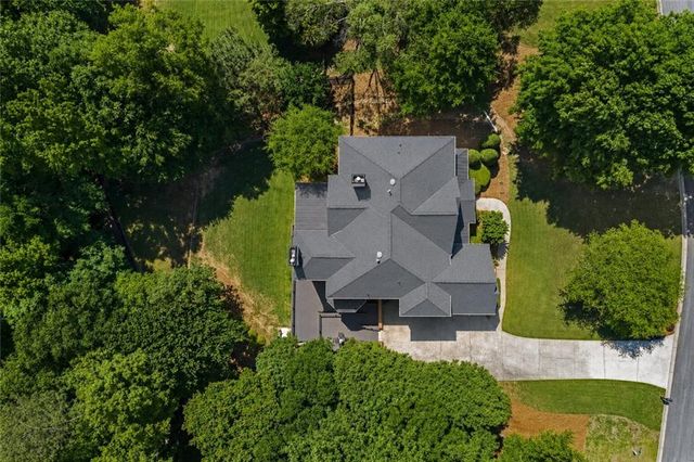 805 Lake Mist Cove, Alpharetta, GA 30004